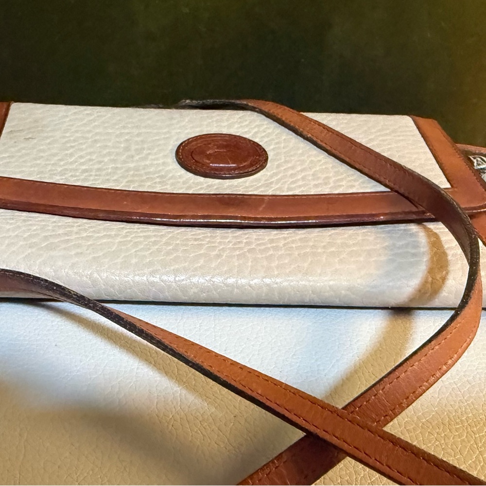 Dooney & Bourke Vintage Cross-body Wallet Genuine Leather Small Purse - Picture 3 of 8